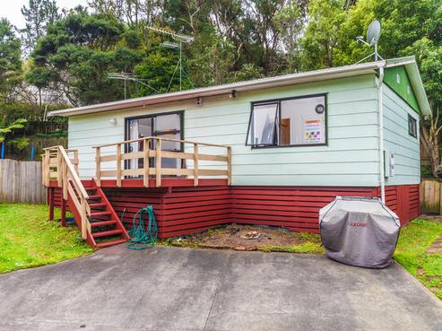 21B Jenanne Place, Totara Vale