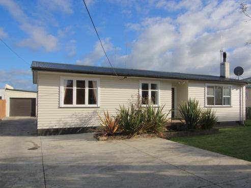 36 Pharazyn Street, Feilding
