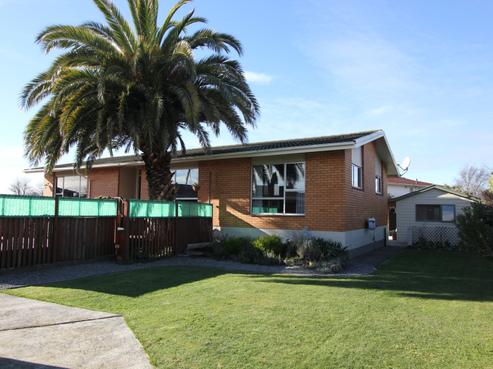 12 Beaumaris Place, Sockburn