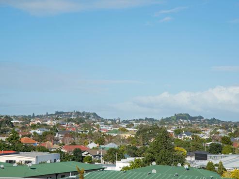 19/2 Western Springs Road, Morningside