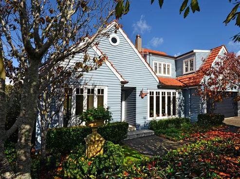 27 Westwell Road, Belmont