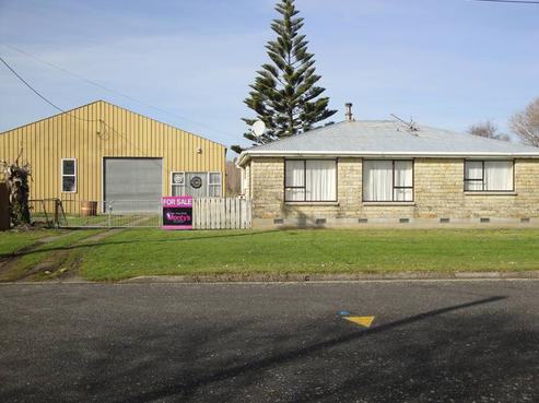 11 Hillary Street, Foxton