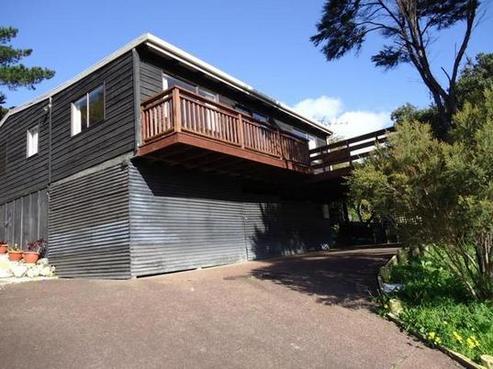 16 Wharf Road, Ostend