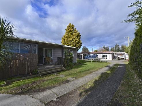 48 Sunset Road, Mangakakahi