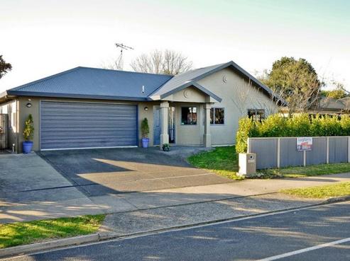 196 Thomas Road, Rototuna North