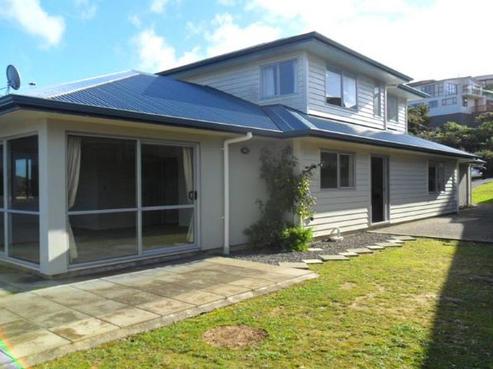 5 Swain Grove, Riverstone Terraces
