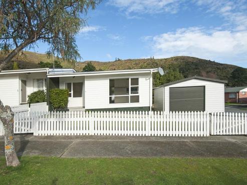 1/7 Helvetia Grove, Naenae