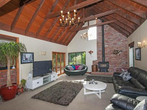 123 Hill Road, Belmont