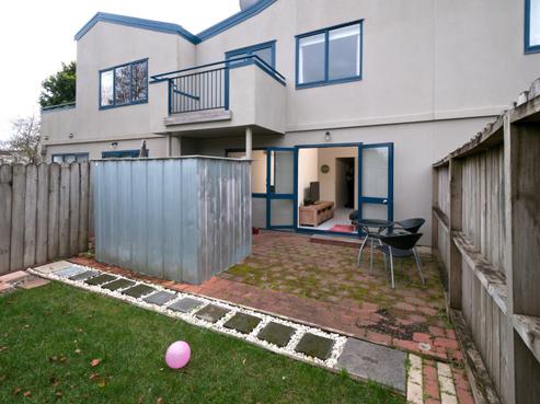 8/70 Fernhill Way, Oteha