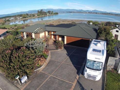 4 Coutts Place, Mapua