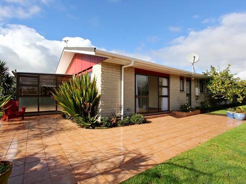 2/8 Queens Road, Glen Avon