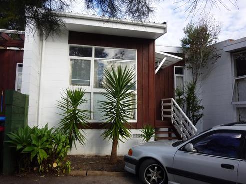 2/18 Orcades Place, Lynfield