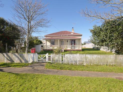 22 Domain Street, Waiuku