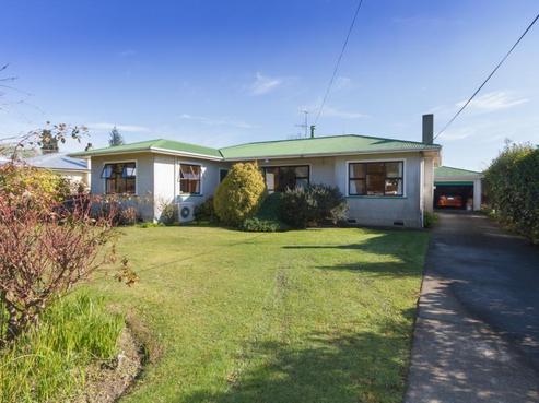 967 Riverslea Road South, Longlands