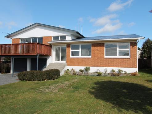 18 Cheops Street, Westbrook