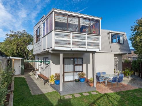 2B Nikau Street, Stoke