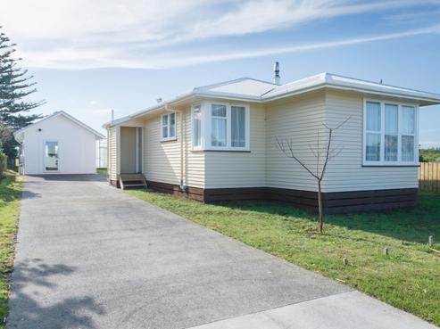 11 Aranui Avenue, Castlecliff
