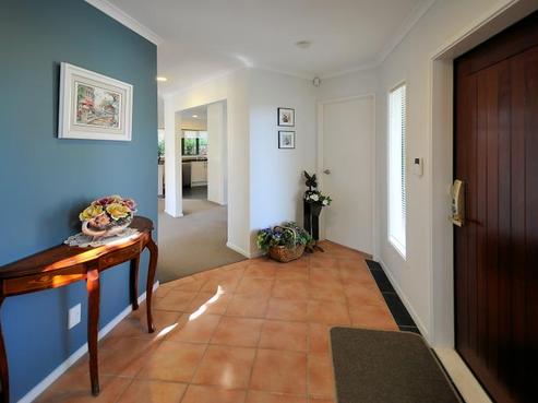 17 Stoneleigh Court, Sunnynook