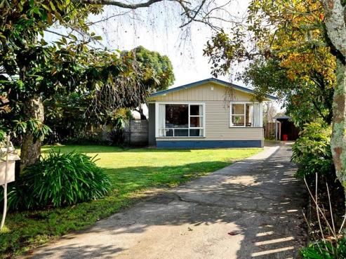 23 Pulham Crescent, Queenwood