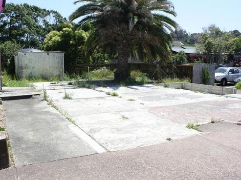 2 Miami Avenue, Surfdale