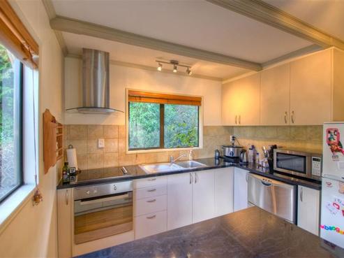 13 Cameron Place, Fernhill/Sunshine Bay