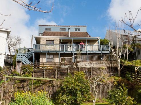 323 Tukapa Street, Hurdon