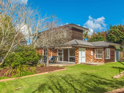4 Sailfish Drive, West Harbour