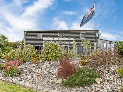 11 Frimley Terrace, Waikanae Beach