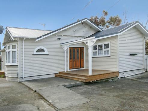 11 Burnham Street, Petone