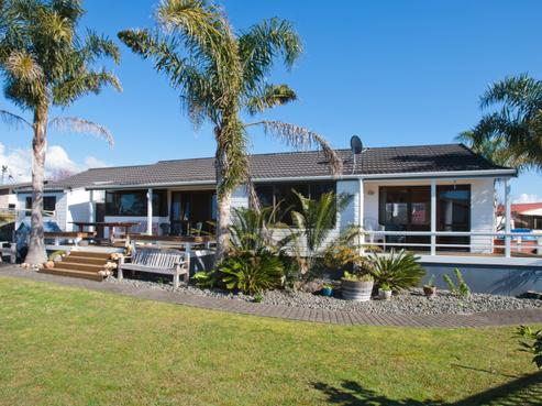 165 Durrant Drive, Whangamata