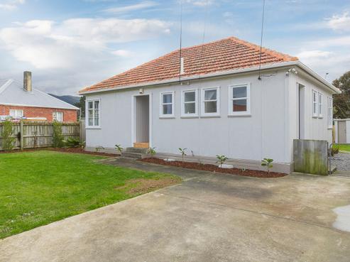 13 Avery Grove, Boulcott