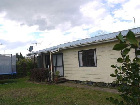 90 Shifnal Drive, Randwick Park