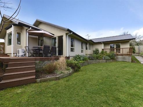 21A Lewis Road, Lynmore
