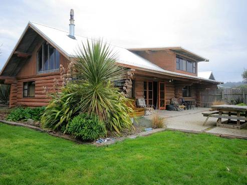 1 Wood Street, Kaka Point