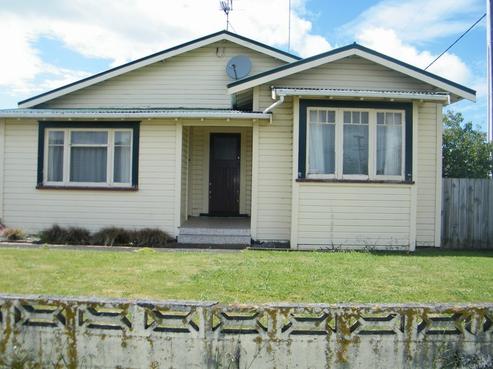369 High Street, Hawera