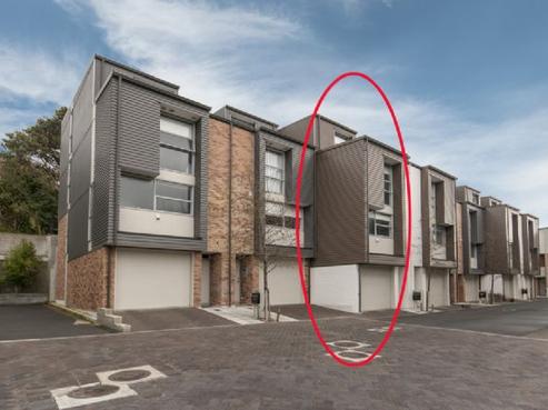54/120 Rintoul Street, Newtown