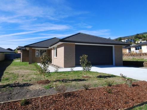 84 Washbourn Drive, Richmond