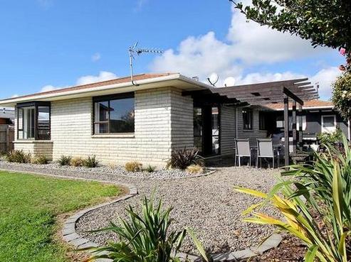8 Karina Road, Merrilands