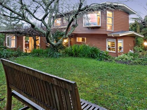 40 Daffodil Street, Titirangi