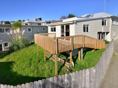 2/41 Esmonde Road, Takapuna