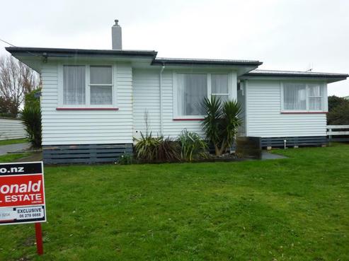 93 South Road, Manaia