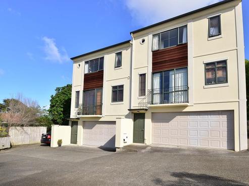 15/69 Target Road, Totara Vale