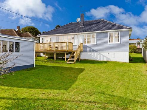 38 Philomel Crescent, Bayswater