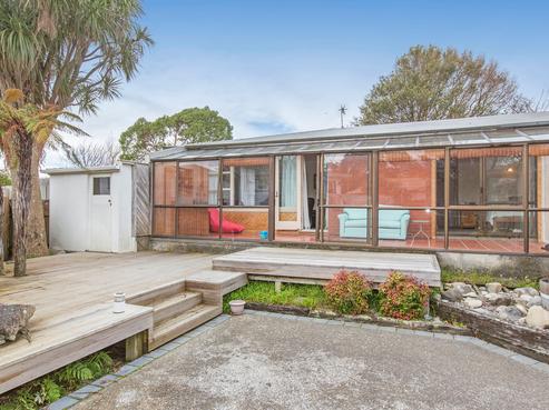 686 High Street, Boulcott