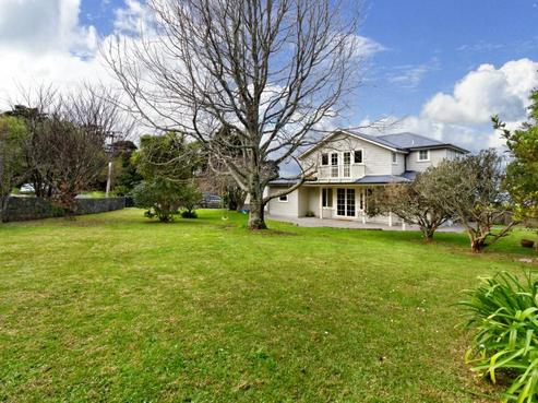 31 Lookout Drive, Laingholm