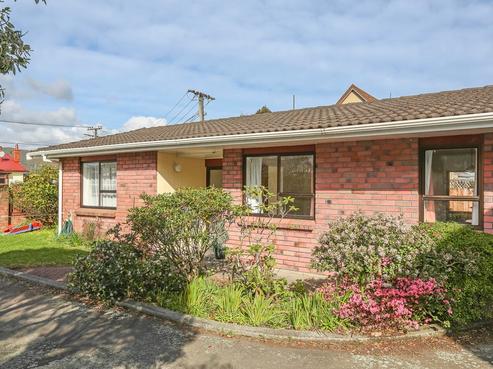 1/3 West Grove, Alicetown