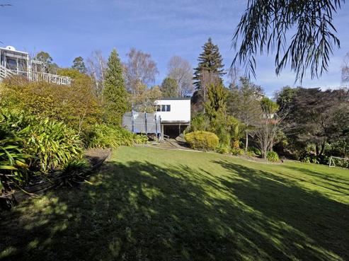 13 View Mount, Stoke