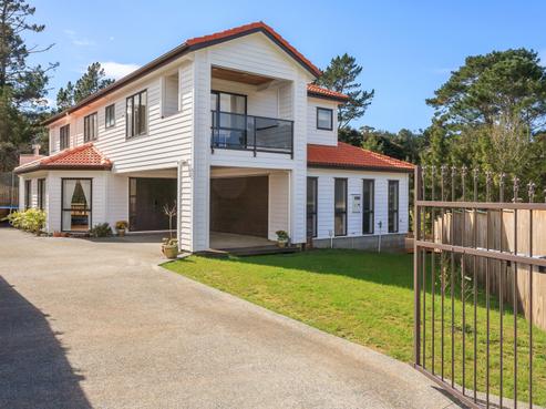 25 Silver Moon Road, Albany Heights