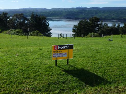 152 Maukutea Drive, Kawhia