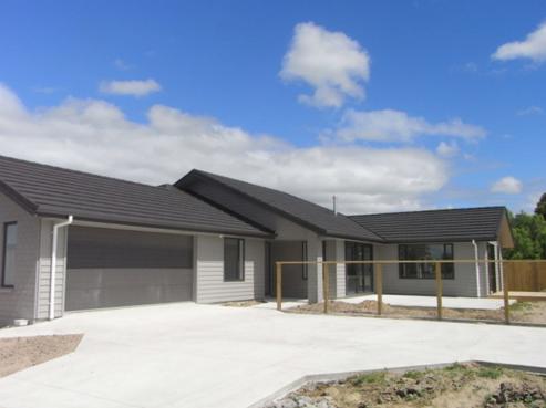 16 Accolade Street, Feilding